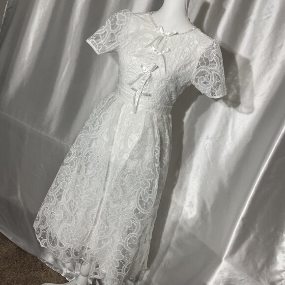 Dazy Vintage-Inspired White Lace Midi Dress Size S With Short Sleeves & Bow Acce - Picture 7 of 11